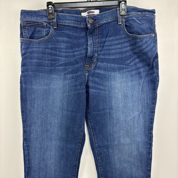 Tommy Hilfiger Men's Straight Dark Wash Jeans Size 40x30 Stretch Whiskered - Picture 2 of 14